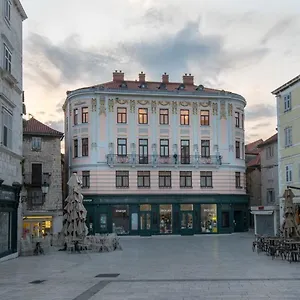**** Hotel Square Heritage Croatia